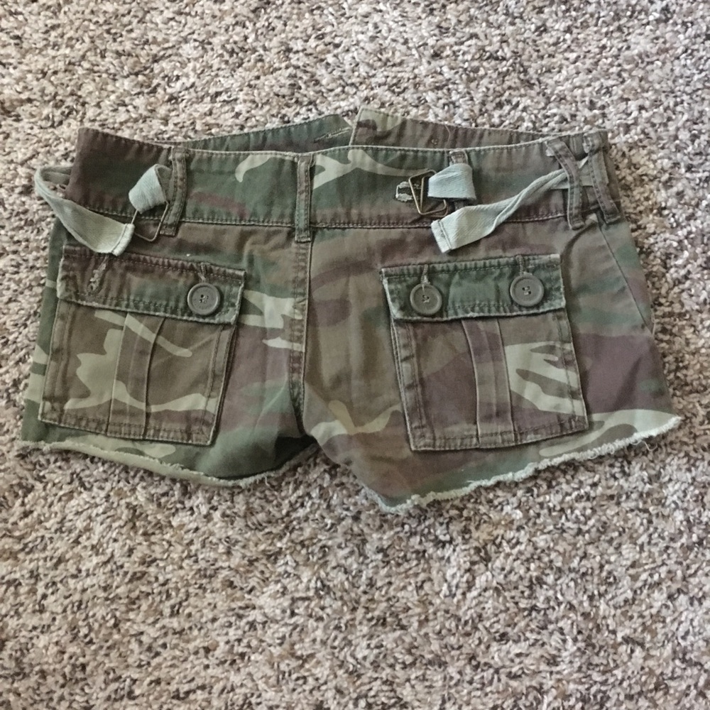 Shorts - Picture 5 of 5